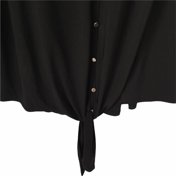 EST. 1946 V-neck Front Button Detail with Long Sleeve Blouse in Size Medium - Picture 4 of 7